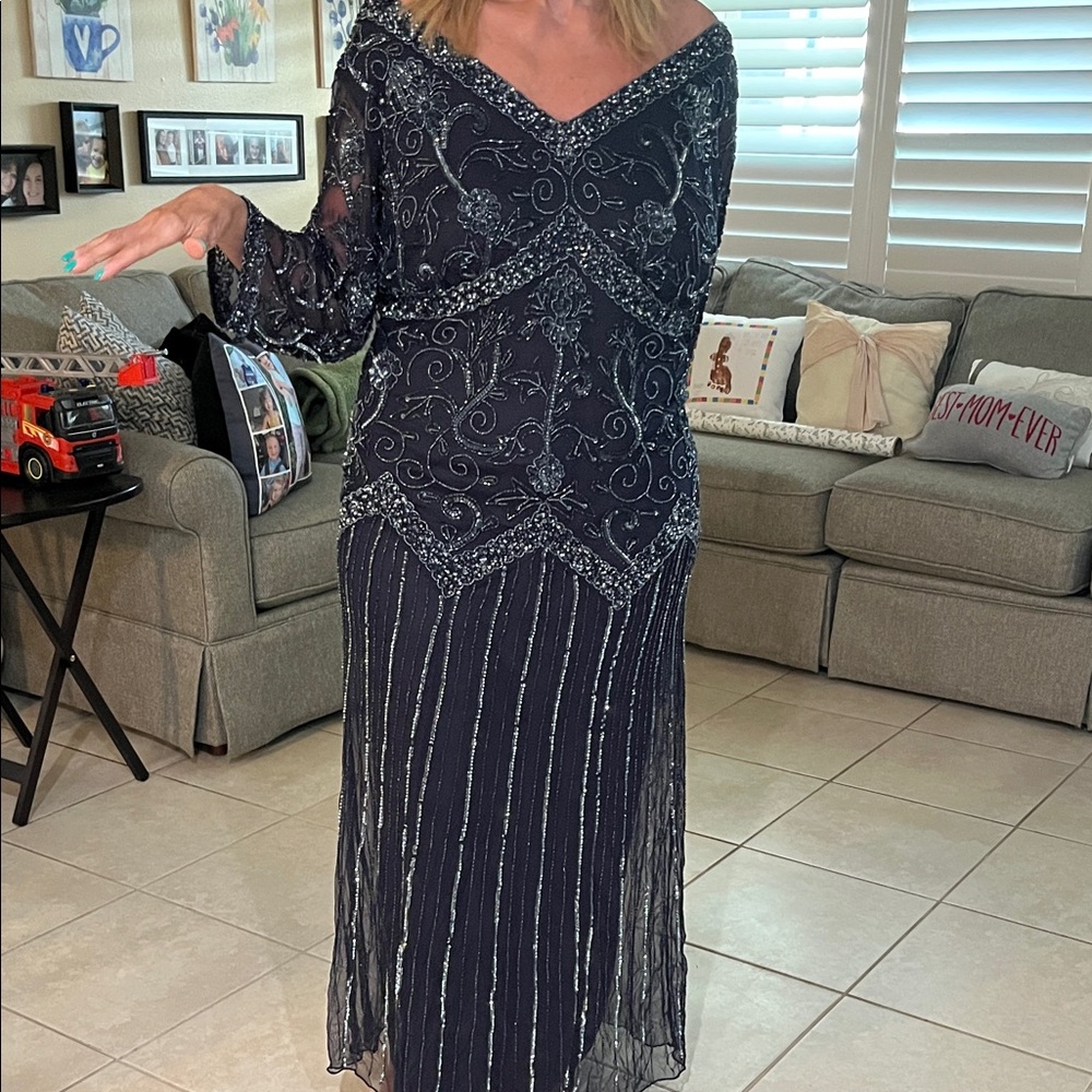 Elegant dark blue  Beaded Dress. Stunning Mother of the bride gown. Plus size 20